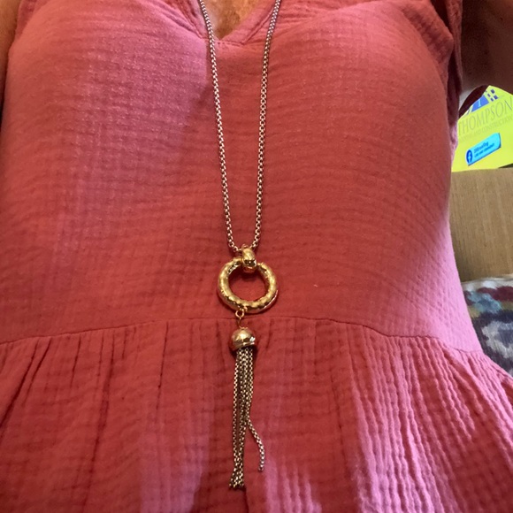 Gold and silver costume jewelry tassel necklace length 21” - Picture 1 of 8